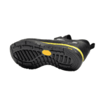 Comfortabele zwart en gele outdoor schoen met antislip zool voor buitenactiviteiten.