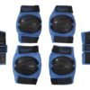 Knie- en elleboogbeschermers in blauw met zwarte kniebescherming voor skaten en inline skating.