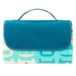 Luxe skatedoekeltas met handvat en geometrisch patroon in aqua en wit.