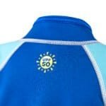 UV bestendige sporttrui met UPF 50 zonbescherming voor buitenactiviteiten.