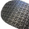 Rubber profiel van skateboard of fietsband voor buitengebruik.