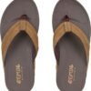 Comfortabele outdoor sandalen voor heren en dames, ideale slippers voor actief buitengebruik.