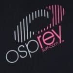 Alternatieve tekst: Osprey surfwear logo met online shop website.