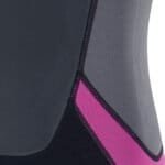 Dunne sportieve legging met kleuraccenten voor outdoor activiteiten.