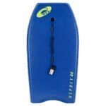Krachtige waveboard met leash voor outdoor plezier en avonturen buiten.