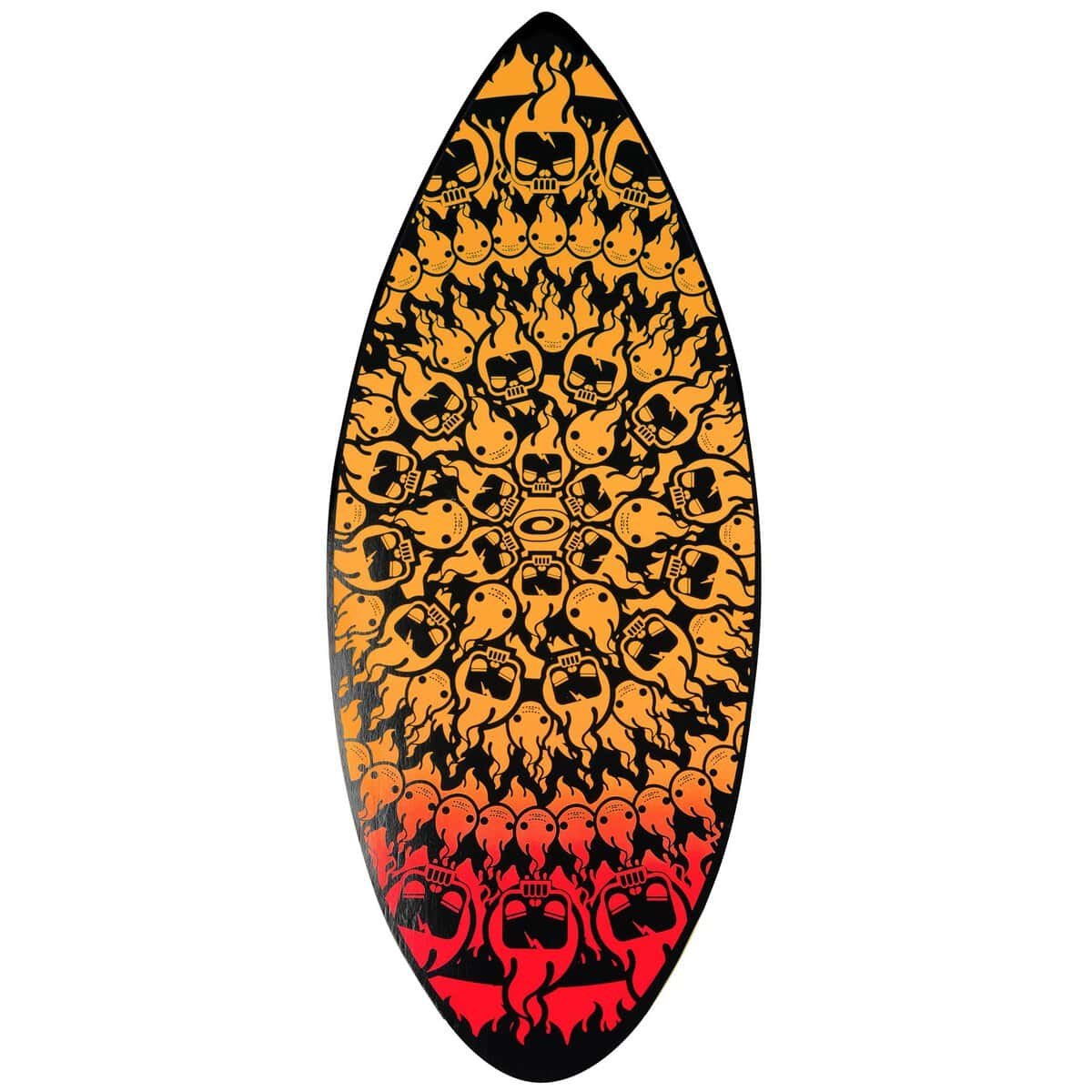 Kleurrijk skateboard met skulls en vlammen ontwerp voor buitenplezier.