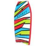 Kleurvolle Osprey skateboard met abstracte lijntekening en kleurrijk ontwerp voor buitenplezier.