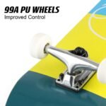 Wieltje en skateboard deck, close-up van de wielen en trucks voor skateboarden.