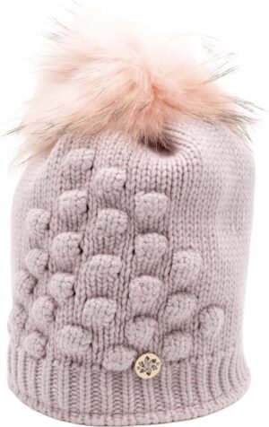 Knitted winter hat met pompom en knoop detail in pastel roze.