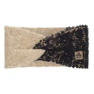 Warm wollen oorwarmers in beige en zwart met metallic details en logo.