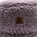 Knuffelige grijze teddy deken met JL JAILJAM label – perfect voor cozy comfort.