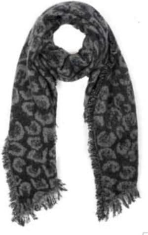 Gebreide sjaal met luipaardprint in grijs en zwart, warm en stijlvol accessoire.