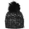 Gebreide wintermuts met zachte pompon, ideaal voor buiten in koude maanden.