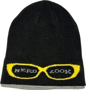 Donkere vrijetheidsbeanie met gele 'nerd look' tekstprint.
