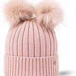 Knusse roze muts met pompons en sierlijk logo voor buiten.
