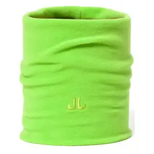 Kleine groene fleece nekwarmer met gestikte JL logo, ideaal voor buitenactiviteiten.
