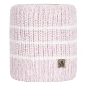 Knuffelige roze en witte gebreide sok met label voor outdoor plezier en comfort.