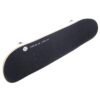Robuuste zwarte skateboard met anti-slip grip voor buitenplezier.