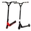 Twee Street Surfing Torpedo stuntsteps, model zwart/rood en zwart/wit, met aluminium deck en 100mm wielen, geschikt voor freestyle tricks in het skatepark