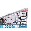 Kleurrijke doos met kindersteps, skates en skateboards voor buitenplezier.