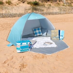 Yello strandtent – lichtblauw op het strand sfeerbeeld– zonbescherming met draagtas