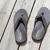 Comfortabele teenslippers voor buiten, ideaal voor zomerse dagen en ontspannen activiteiten.