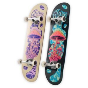 Kleurrijke skateboards met psychedelisch design voor buitenplezier.