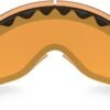 Korrekte en duidelijke afbeelding van een veiligheidsbril met oranje lens voor bescherming tijdens werkzaamheden.